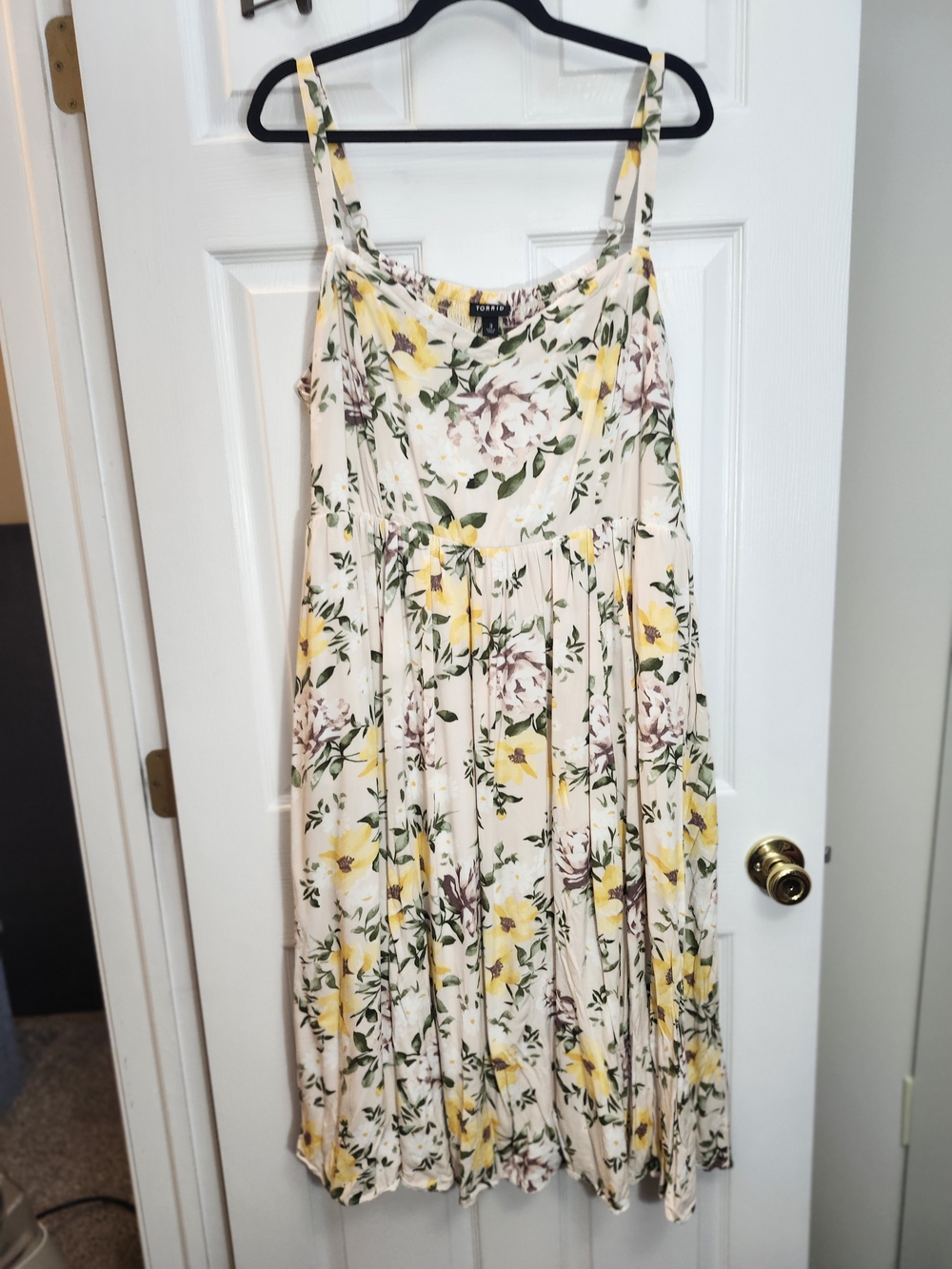 Torrid Floral Maxi Dress Trio – Cream, White & Red, Size 3X, 1 NWT, 2 NWOT - Picture 8 of 16